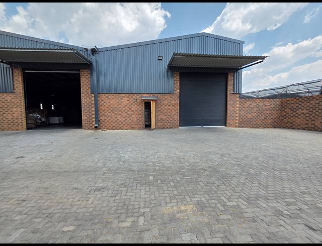 268M² WAREHOUSE TO LET IN AEROTON